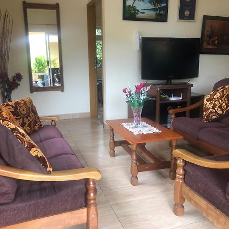 Mountain Lodge Anse Volbert Village Dış mekan fotoğraf