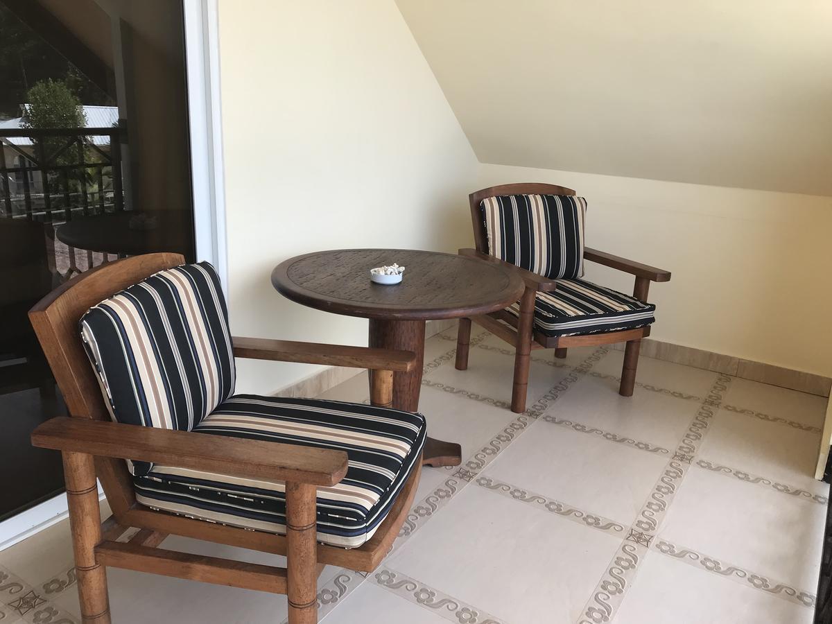 Mountain Lodge Anse Volbert Village Dış mekan fotoğraf