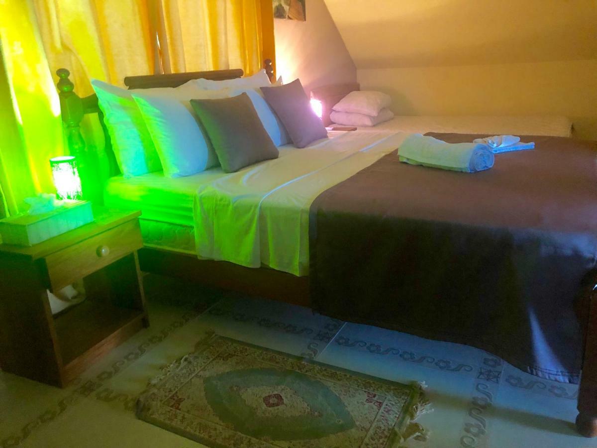 Mountain Lodge Anse Volbert Village Dış mekan fotoğraf